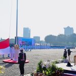 Presiden Jokowi Kenakan Pakaian Adat Kesultanan Deli Pimpin Upacara Peringatan Harlah Pancasila di Monas.
