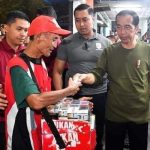 Saat Presiden Jokowi Jalan Kaki Menyusuri Kawasan Malioboro