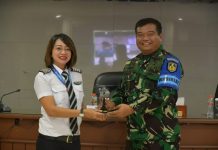Timba Ilmu dan Wawasan, Dua Pilot Wanita TNL AL Sharing Pilot Senior Wanita Indonesia