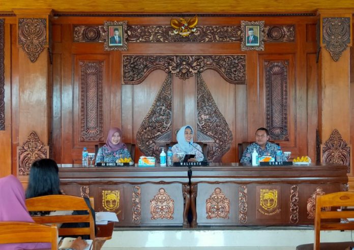 Pemkot Mojokerto Deklarasikan kawasan tanpa rokok. (Foto : Fio Atmaja)