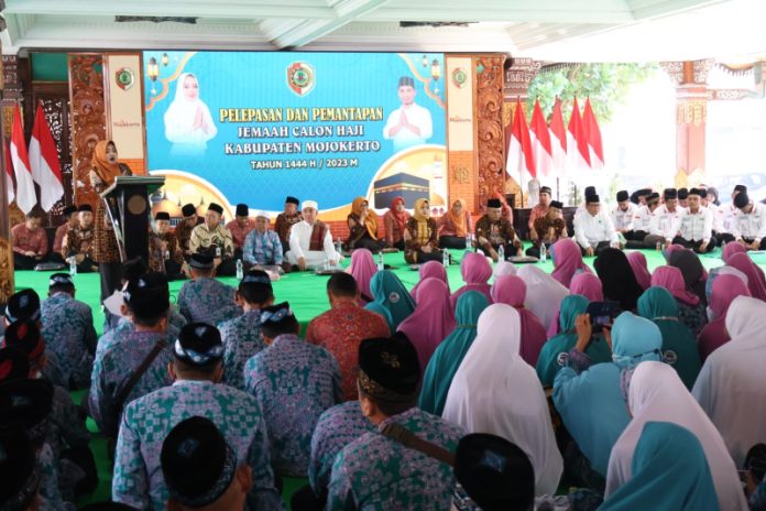 Pemkab Mojokerto gelar acara pelepasan dan pemantapan JCH Kabupaten Mojokerto, Kamis (15/6/2023). (Foto : Dok.Kominfo Kabupaten Mojokerto)