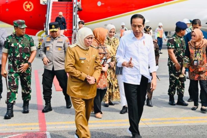 Presiden Joko Widodo tiba di Bandara Internasional Juanda, Kabupaten Sidoarjo, Jawa Timur (20/6/2023).
