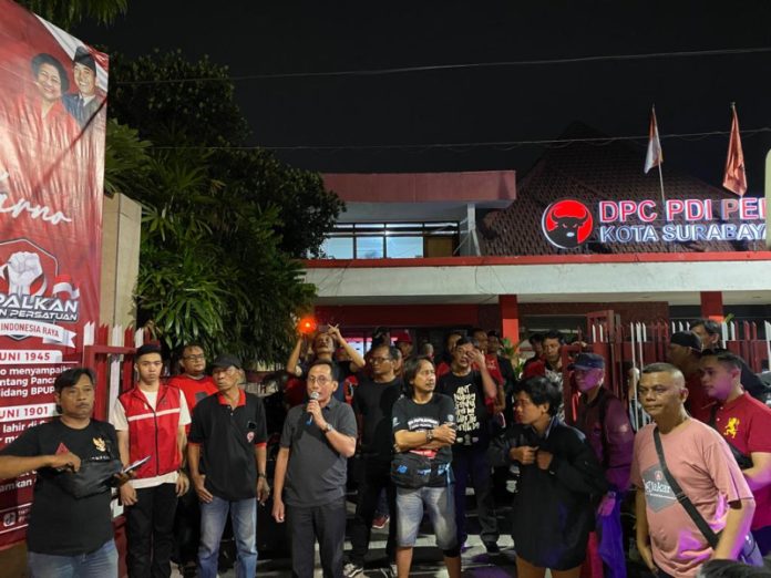 Kader PDIP Surabaya ke Jakarta, Antusias Ingin Dengarkan Pidato Politik Megawati, Jokowi dan Ganjar Pranowo