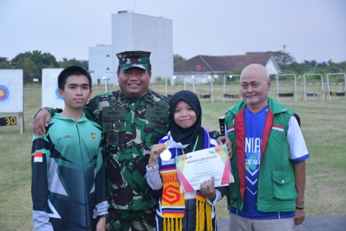 Raih Tujuh Emas, Fast Rajawali Archery Club Puspenerbal Juara Umum 3rd FNIAO 2023