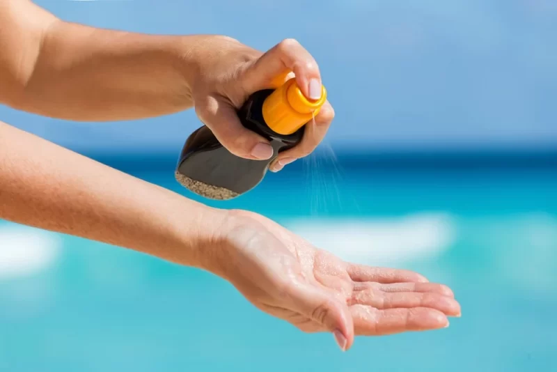 ilustrasi sunscreen spray