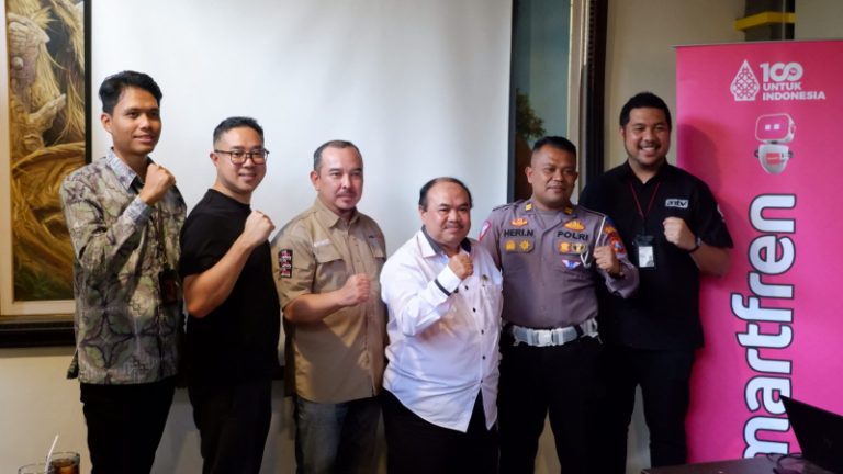 Smartfren Gali Potensi Komunitas Lokal Lewat WOW 100 Persen Sidoarjo