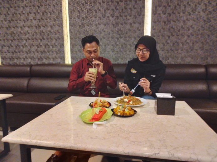 9 Heaven Karaoke & Resto Tempat Favorit Pecinta Makanan Pedàs