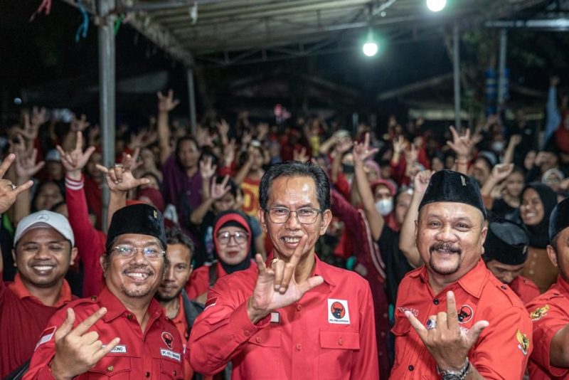 Ganjar Pranowo dan PDIP Tidak Terkejar di Surabaya, Adi Sutarwijono: Survei Dijadikan Kaca Benggala