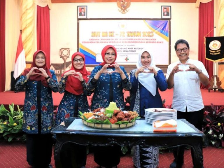 Pesan Fatma Bidan Garda Terdepan dalam Penurunan Angka Kematian Ibu dan Anak