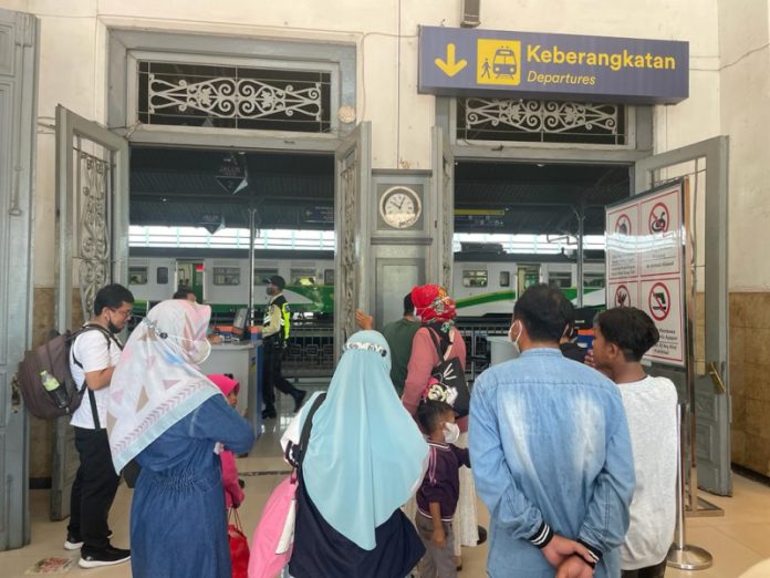 KAI Terapkan Kapasitas Pengguna Commuter Line Sesuai Aturan PSO