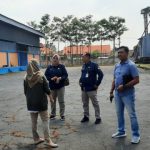 KPU kabupaten Mojokerto saat melakukan survei gudang Bulog bulan lalu. (Foto : dok.KPU Kabupaten Mojokerto)