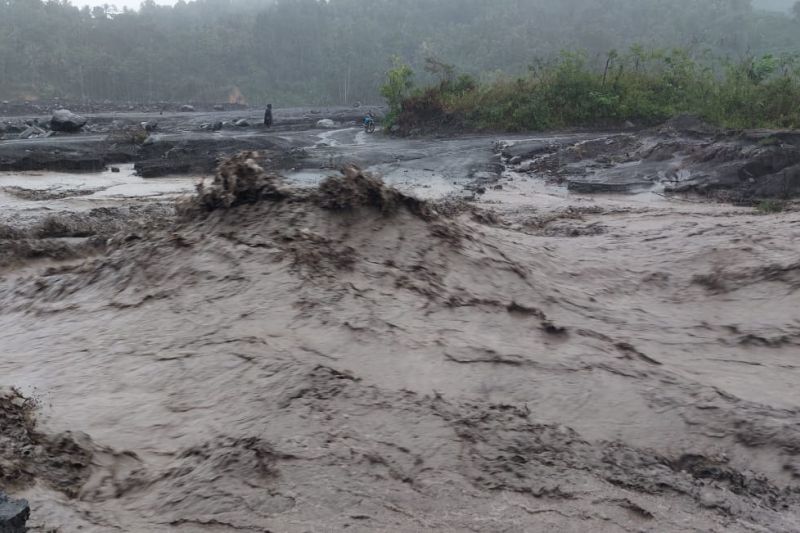 banjir lahar dingin Gunung Semeru