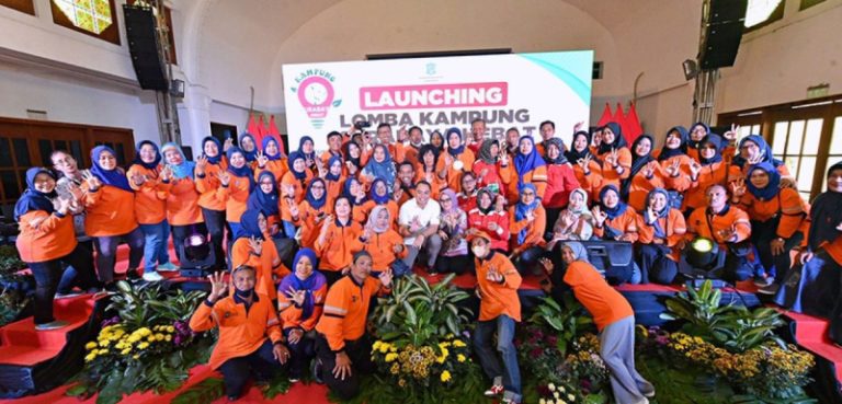Lomba Kampung Surabaya Hebat Tahun 2023 “Tuntas Kelola Sampah Dengan Penerapan Ekonomi Sirkular” Resmi Dibuka.