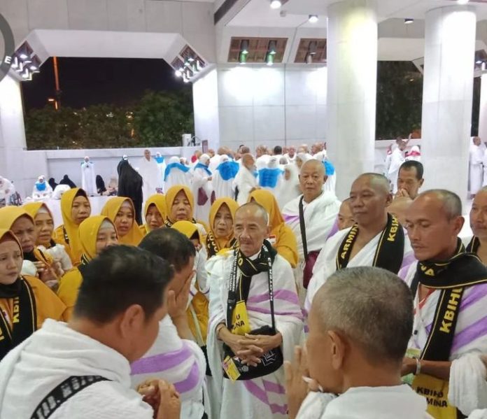 Dua jamaah haji Kabupaten Mojokerto harus kembali ke Tanah Air lebih awal karena alasan kesehatan.