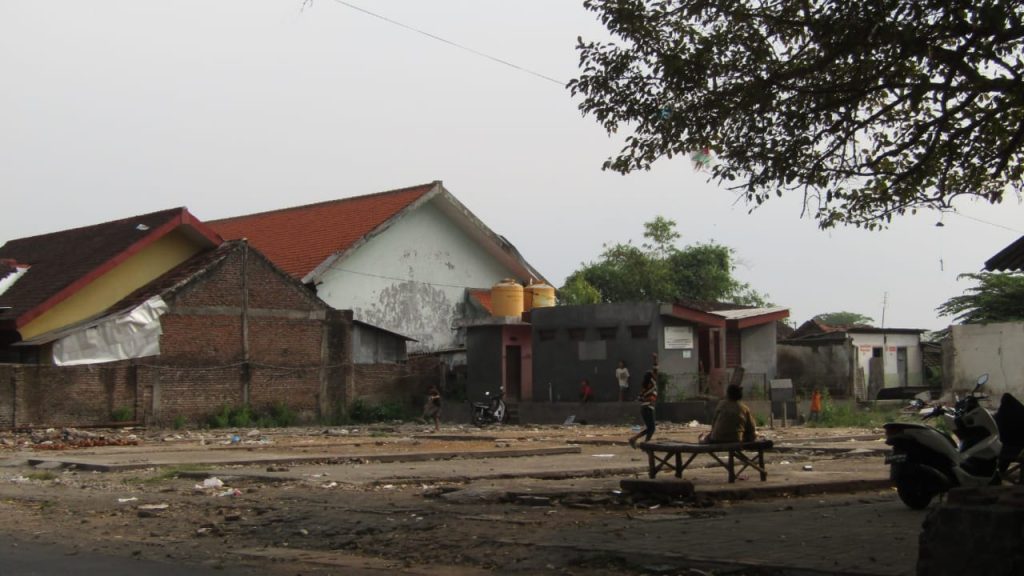 Eks pasar ayam cakarayam yang akan di jduk taman nantinya. (Foto : Fio Atmaja)