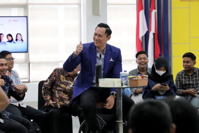 Dari UGM, AHY Ajak Anak Muda Tidak Takut Bicara
