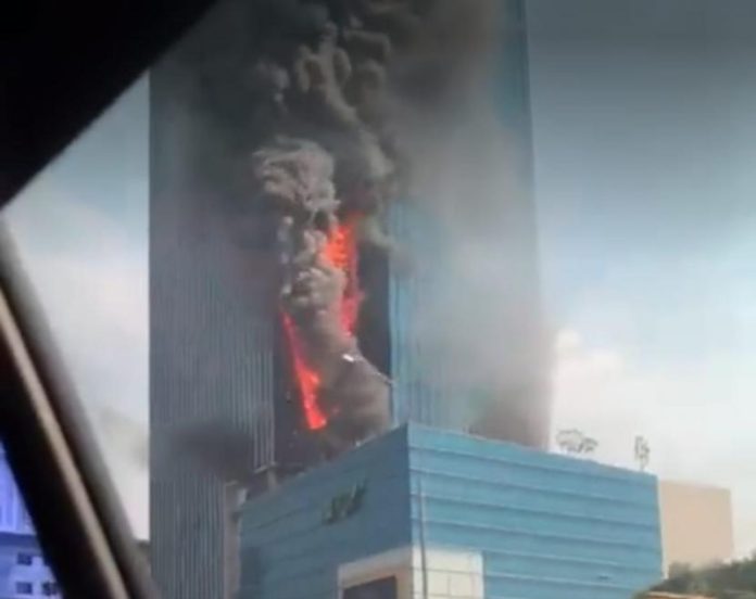 K-Link Tower terbakar