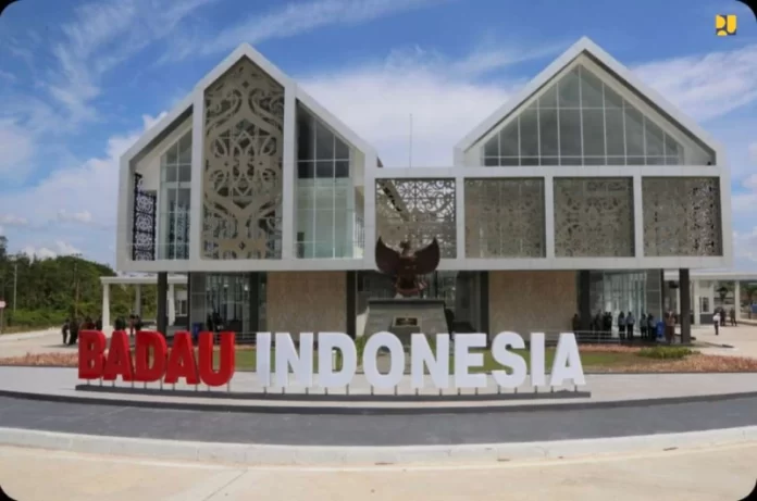 Perbatasan Badau, salah satu perbatasan Indonesia dengan Malaysia berlokasi di Kabupaten Kapuas Hulu, Kalimantan Barat.