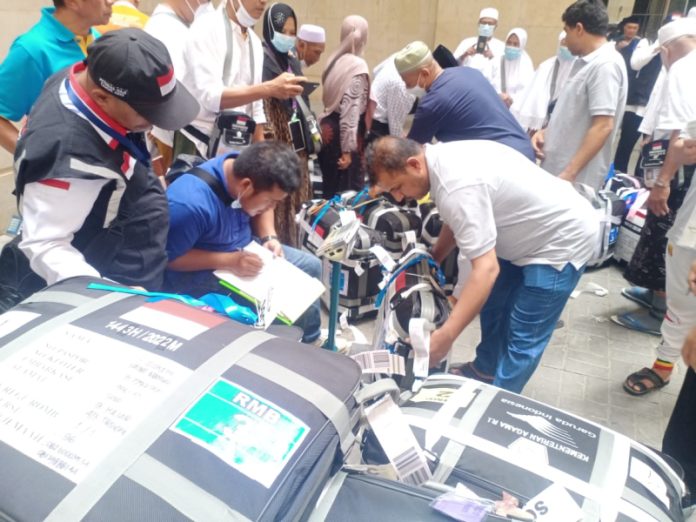 pemeriksaan koper jemaah haji