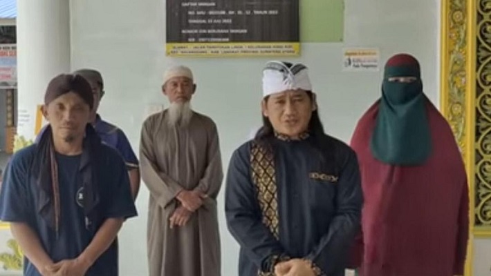 Heboh Ponpes Al Kafiyah Salatnya Dipimpin Wanita