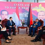 Presiden Jokowi Bertemu dengan PM Marape Setibanya di APEC Haus