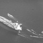 Amerika-Iran Bentrok di Selat Hormuz, Kapal Tanker Ditembak