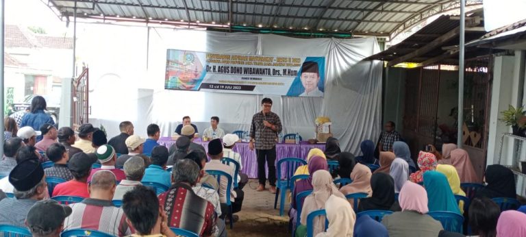 Masyarakat Kepanjen Sambat Kesulitan Mencari Pekerjaan ke Agus Dono