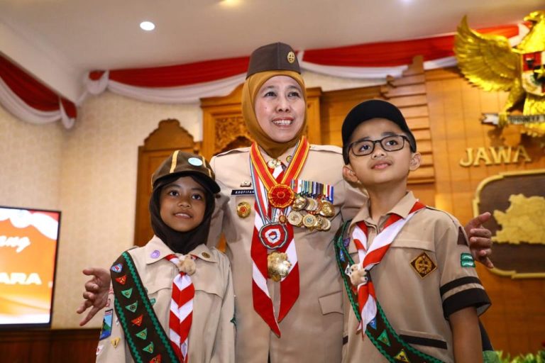 Apel Hari Pramuka Ke-62, Gubernur Khofifah Ajak Pramuka Kuatkan Karakter Manusia Pancasila