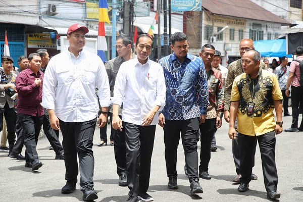 Presiden Jokowi Kunjungi Pasar Sukaramai