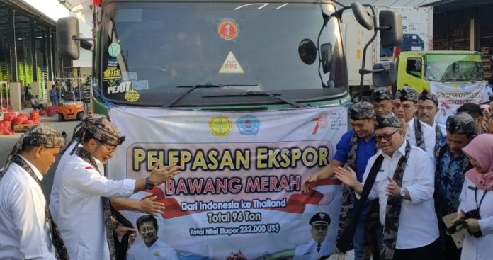 Menteri Pertanian Syahrul Yasin Limpo (Mentan SYL) melepas ekspor bawang merah sebanyak 96 ton ke Thailand.