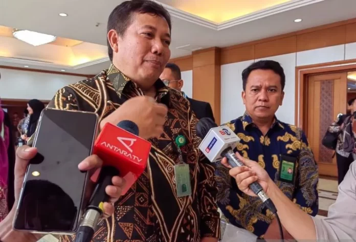 Direktur Jenderal Perhutanan Sosial dan Kemitraan Lingkungan KLHK Bambang Supriyanto seusai menghadiri Rakernas Majelis Lingkungan Hidup Muhammadiyah di Jakarta (18/8/2023).