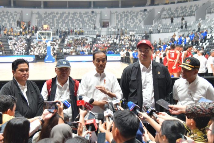Presiden Joko Widodo (Jokowi) resmikan stadion indoor Indonesia Arena di kawasan Gelora Bung Karno (GBK), Senayan, Jakarta (7/8/2023).