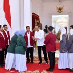 Presiden Jokowi Terima PP Hima Persis di Istana Merdeka.