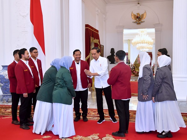 Presiden Jokowi Terima PP Hima Persis