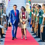 Presiden Jokowi Tiba di Johannesburg Afrika Selatan.