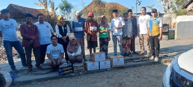 Peduli masyarakat korban kebakaran di Sampang, DPD Pospera Jatim dan DPC Sampang salurkan bantuan