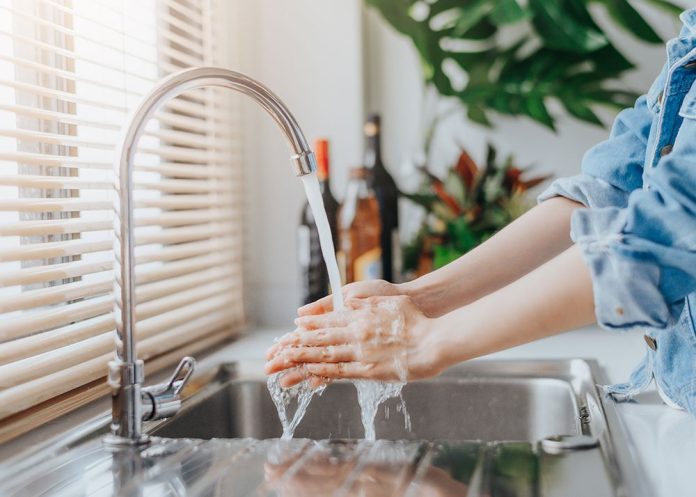 Tips Hilangkan Bau Makanan