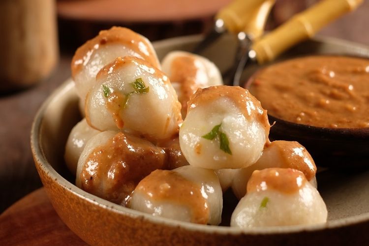 Serupa Tapi Tak Sama, Ini 5 Perbedaan Pentol dengan Cilok