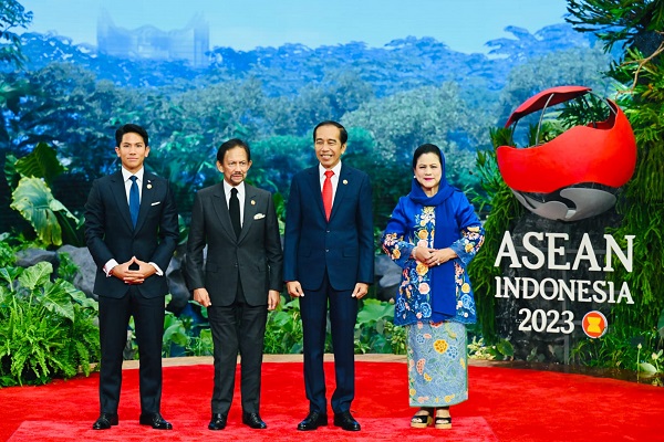 KTT Ke-43 ASEAN Dimulai