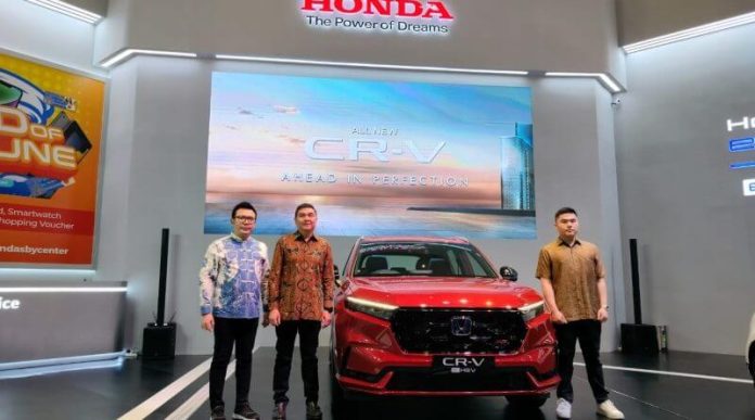 Honda Memperkenalkan All New Honda CR-V e:HEV dan Honda e di GIIAS Surabaya 2023