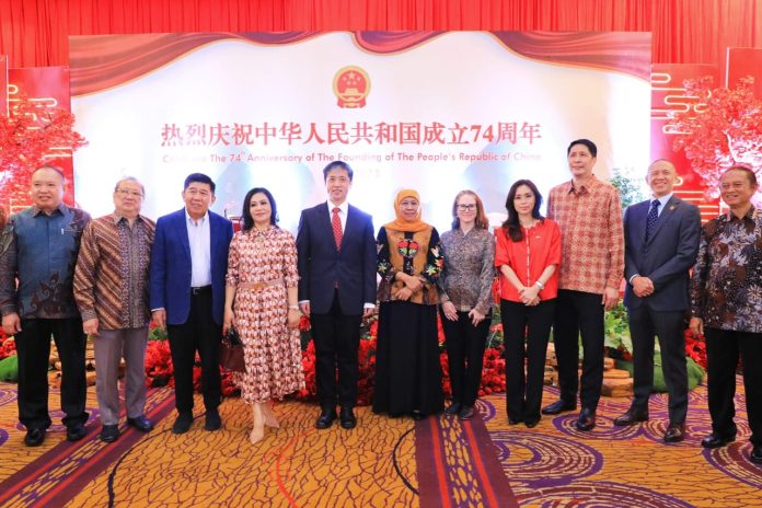 74 tahun berdirinya RRT