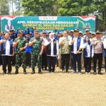 Khofifah Pimpin Apel