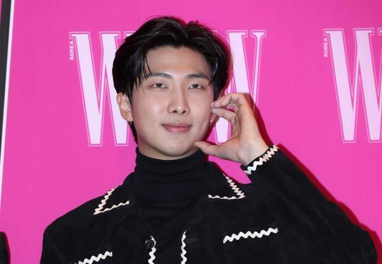 Leader BTS RM Ungkap Perawatan Kulitnya ke Fans