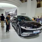 prev-desktop_nyaris-1700-orang-indonesia-berduit-pesan-hyundai-ioniq-5_cover_2022_mobil-listrik-hyundai-ioniq-5-dilihat-konsumen-2_1