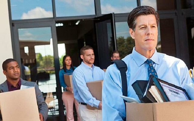 Tsunami PHK Bakal Ancam Bank Besar