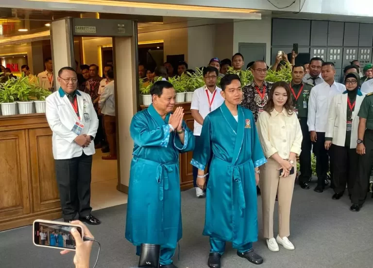 Prabowo-Gibran Jalani Pemeriksaan Kesehatan di RSPAD Gatot Soebroto