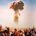 China Ledakan Bom Atom Pertamanya