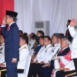Presiden Jokowi Pimpin Upacara Parade Senja di Kementerian Pertahanan.