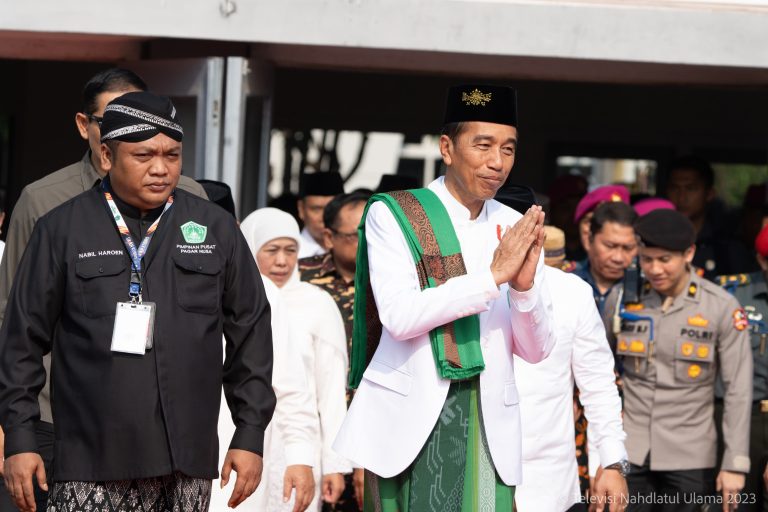 Disaksikan Presiden Jokowi, Gus Yahya Lantik Pengurus Pencak Silat Pagar Nusa