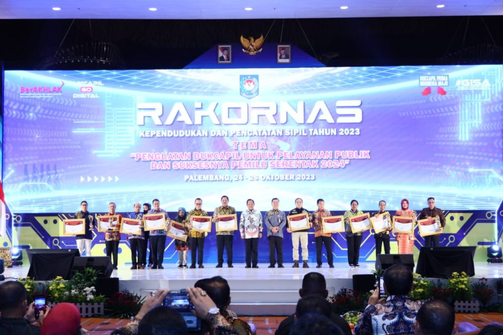 Dukcapil Prima Award